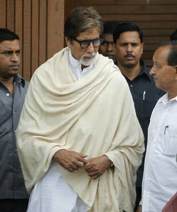  Rajesh Khanna Funeral pics, Rajesh Khanna Funeral photos, Rajesh Khanna Funeral stills, Rajesh Khanna Funeral images, Rajesh Khanna Funeral gallery     